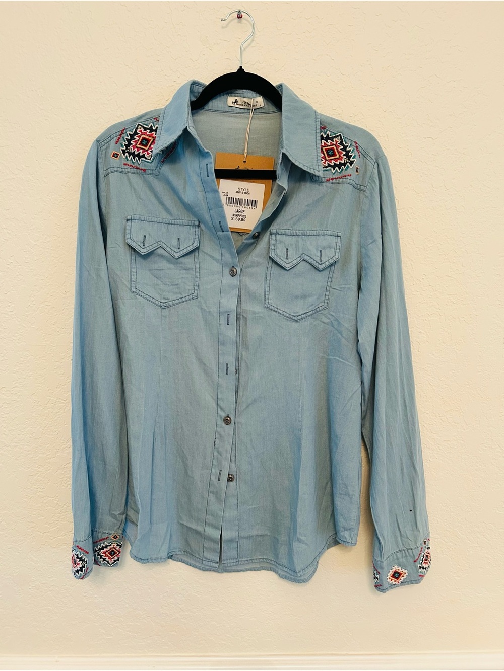 Montana West Light Blue Embroidered Western Button-Down Shirt